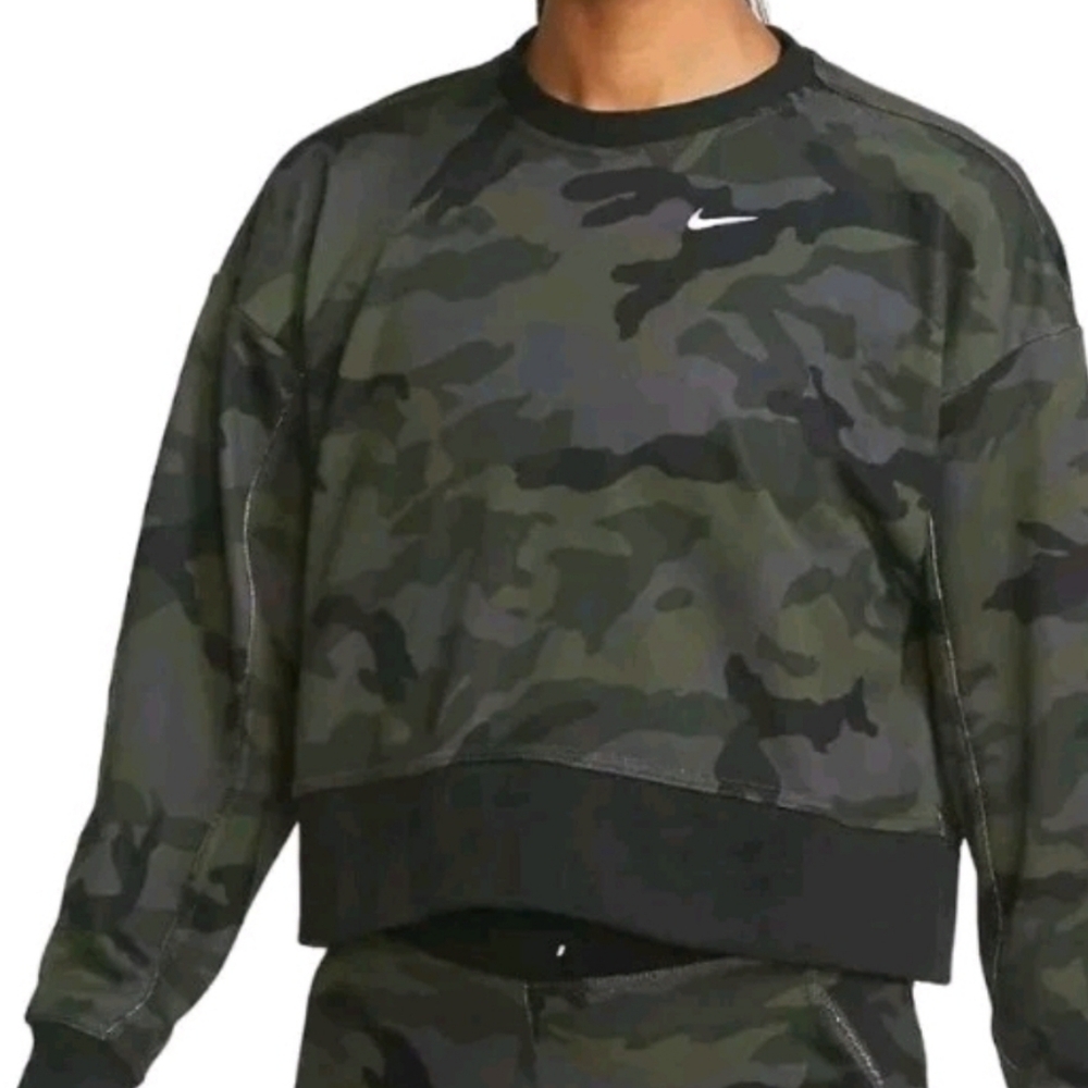 Nike Dri-FIT Camouflage Tee - Black and Green Defect Logo